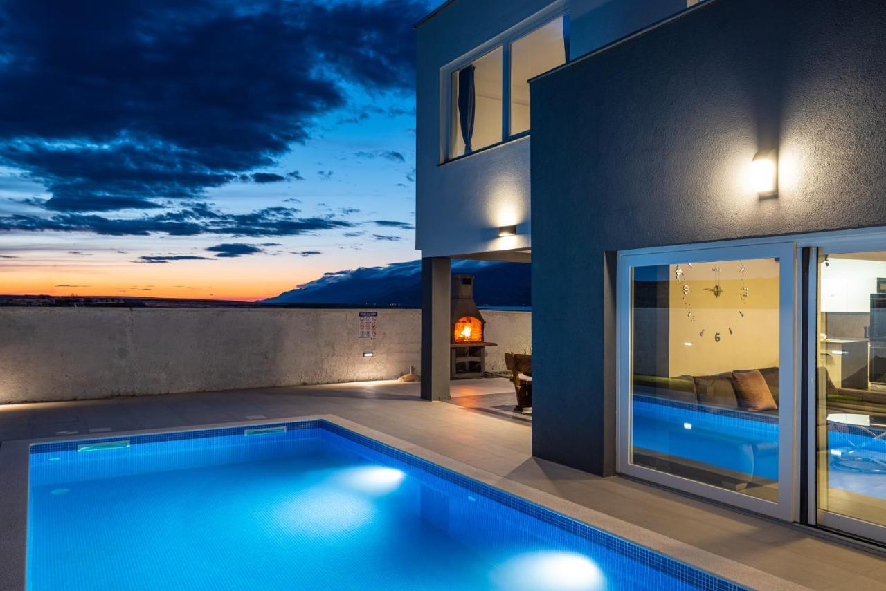 Luxury Villa Noemi Ražanac エクステリア 写真